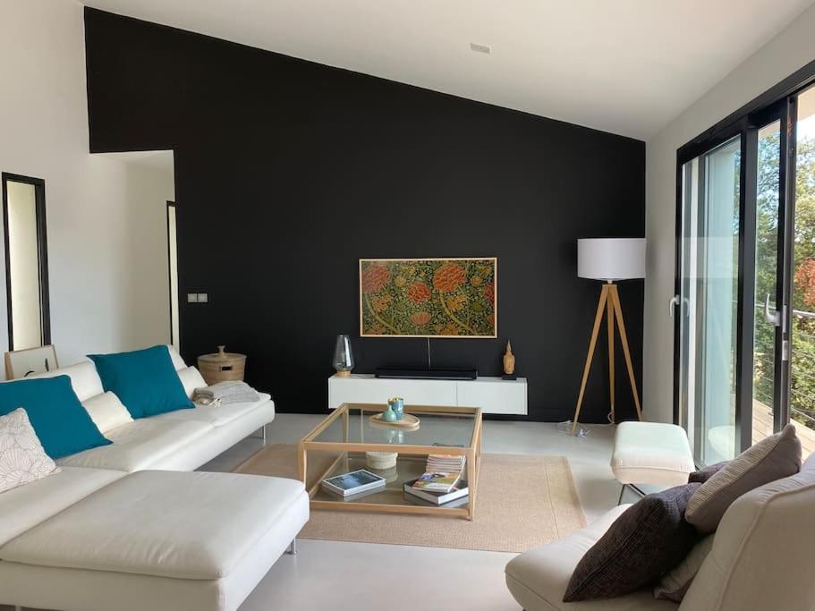 Belle Maison Contemporaine Ampus Ngoại thất bức ảnh