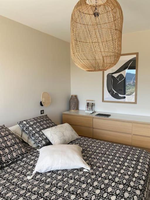 Belle Maison Contemporaine Ampus Ngoại thất bức ảnh